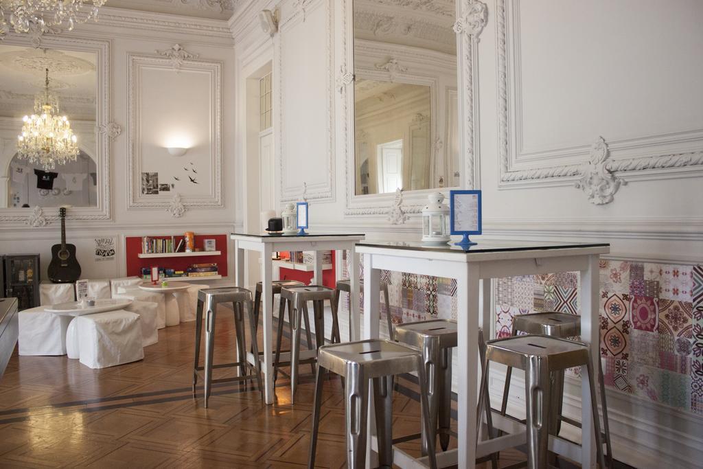 Lisb'On Hostel Lisbon Exterior photo